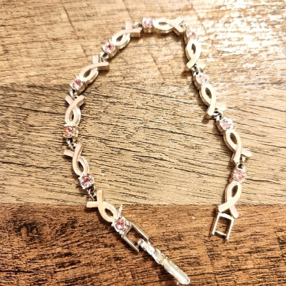 Avon Vintage Pink Ribbon Bracelet - Picture 1 of 5